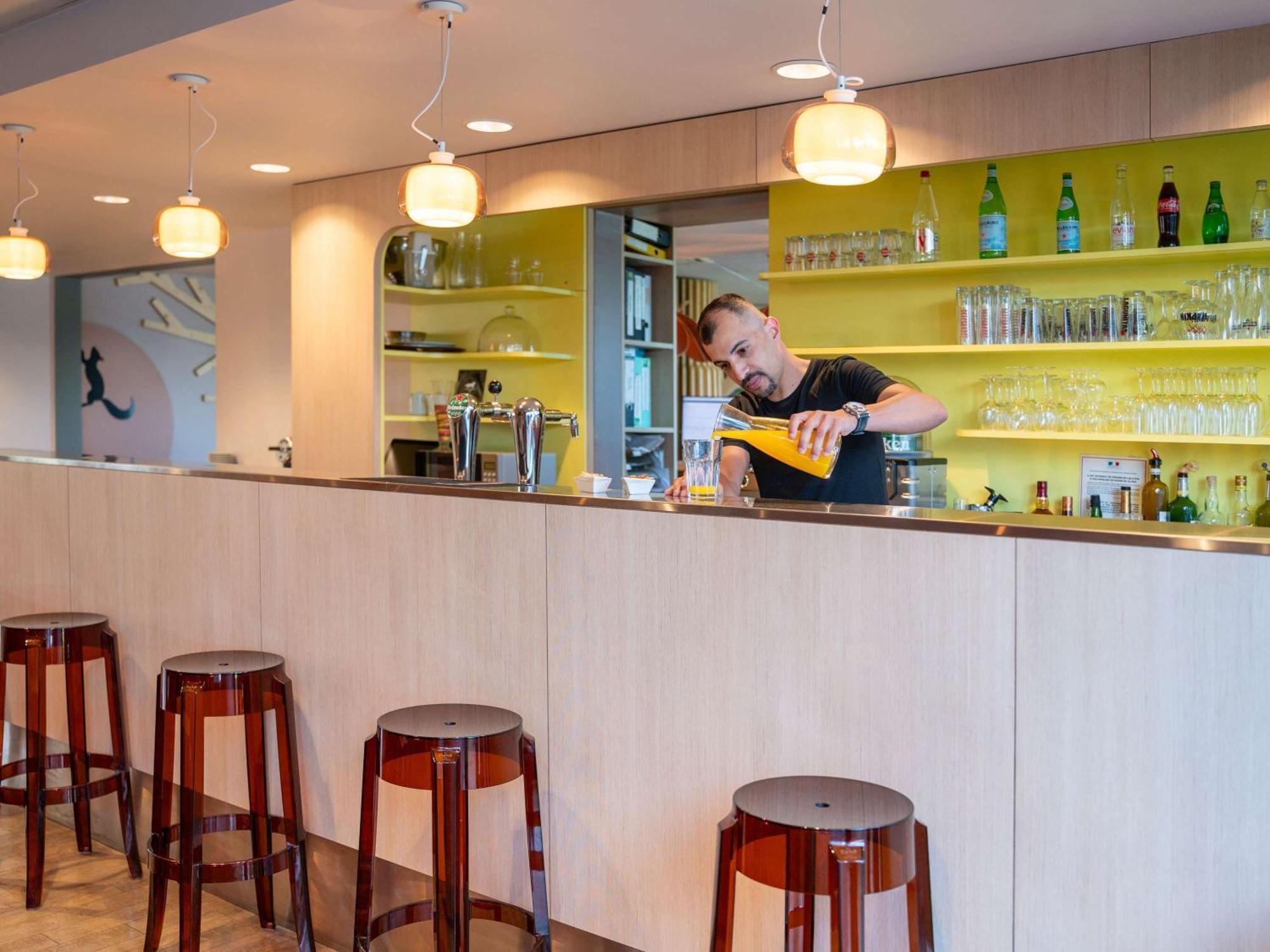 Отель Ibis Styles Гере Экстерьер фото