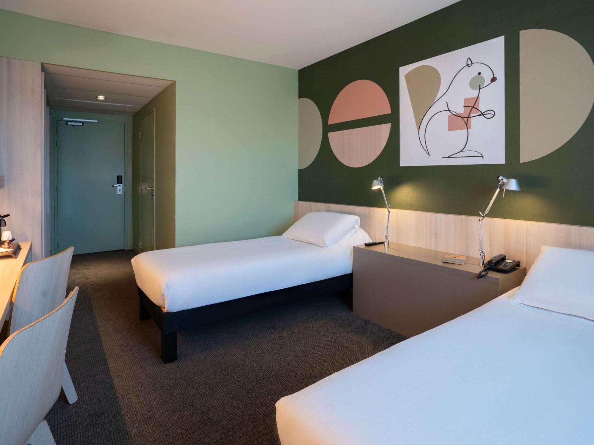 Отель Ibis Styles Гере Экстерьер фото
